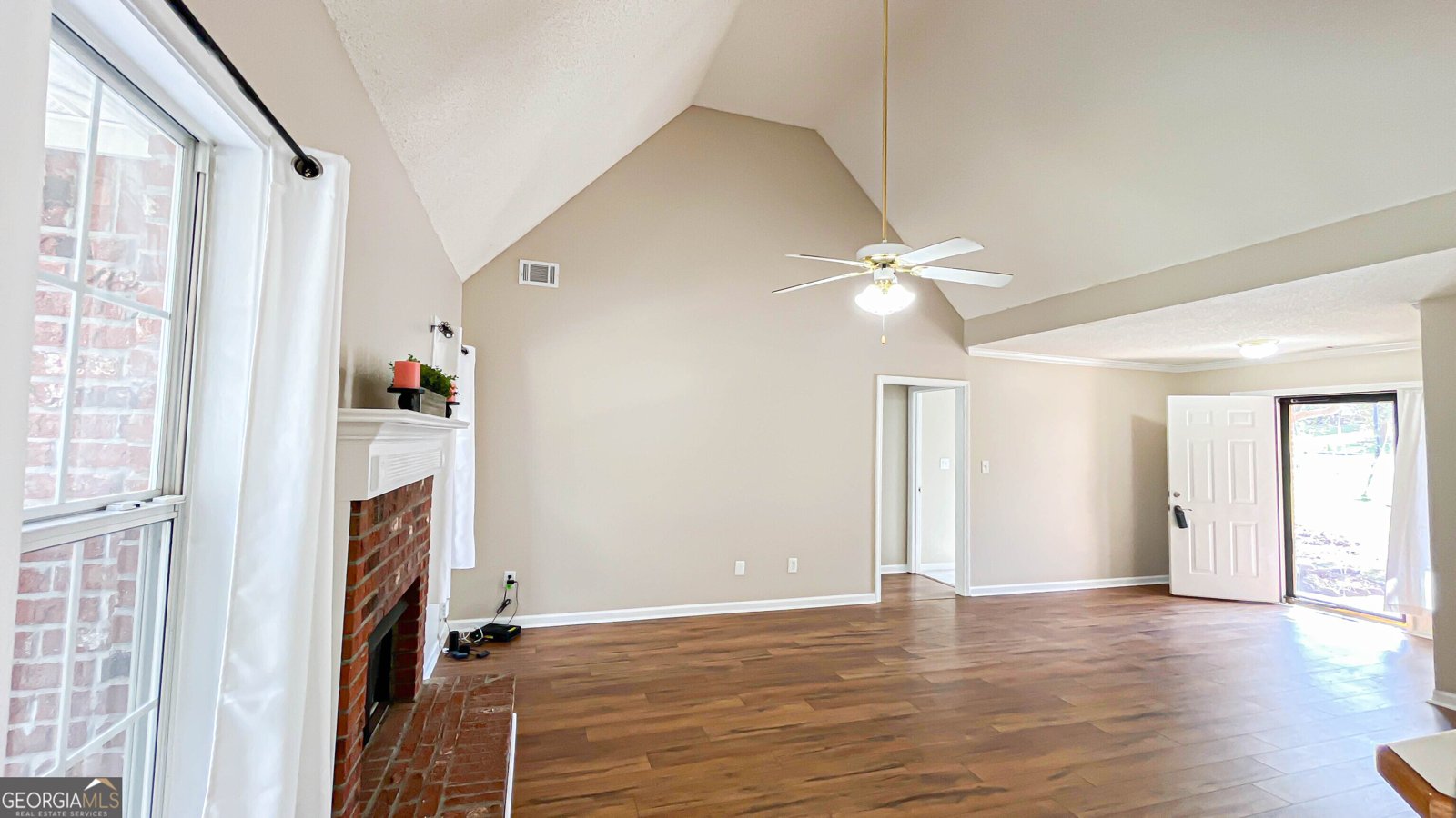 1507 Elena Drive McDonough - Photo 8