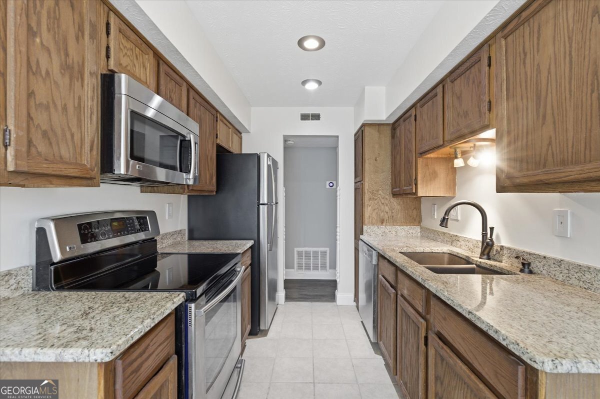 307 Glenleaf Drive Peachtree Corners - Photo 10