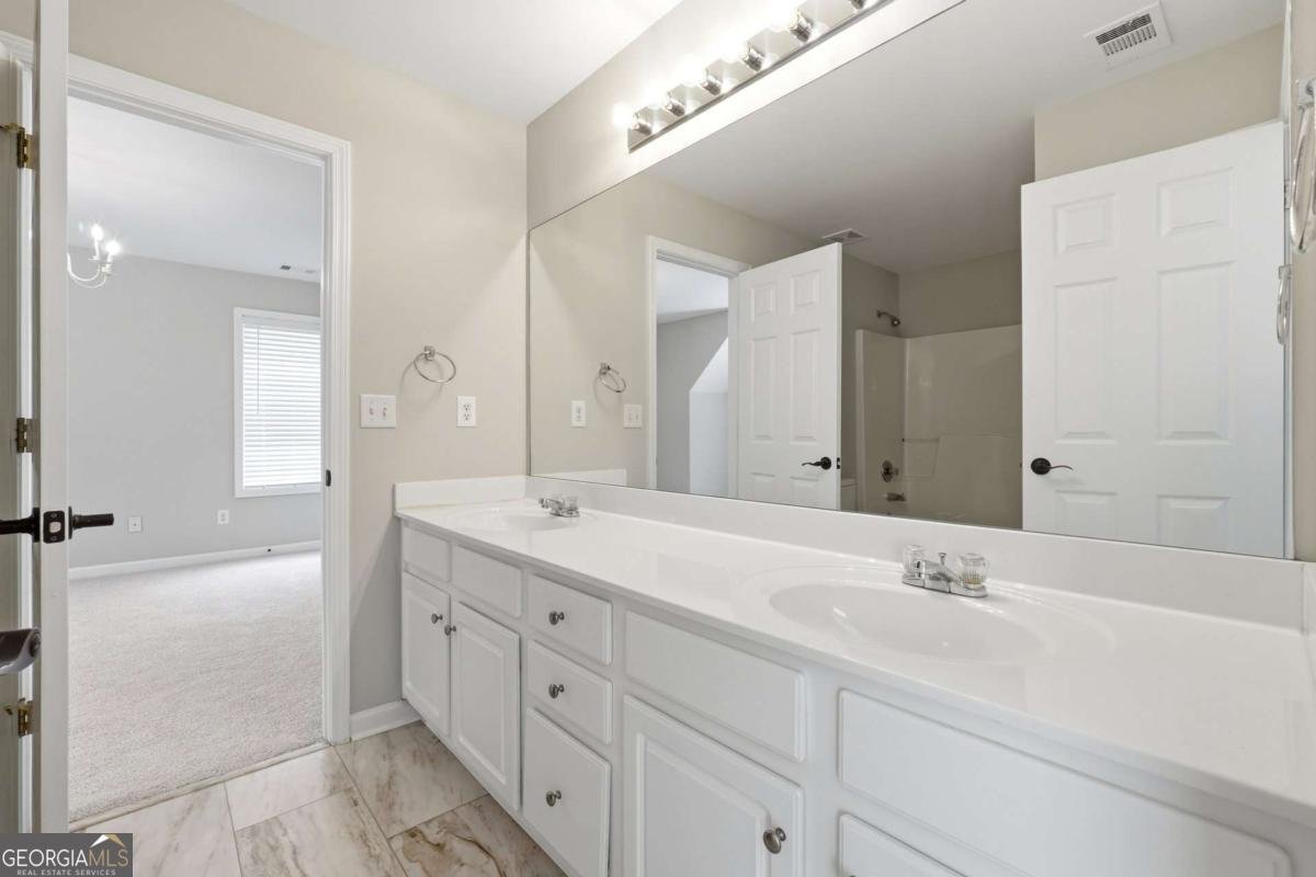 2328 Coinsborough Way Buford - Photo 26