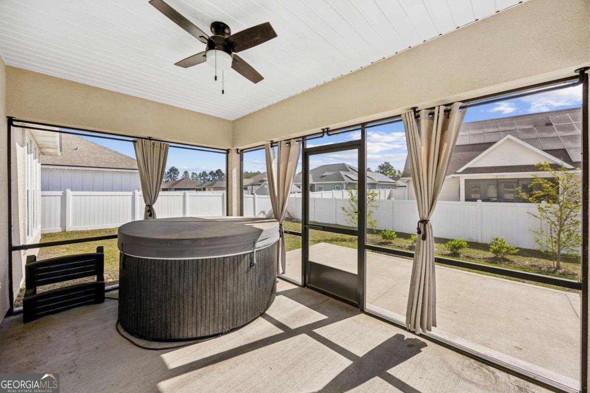 104 Pomegranate Street Kingsland - Photo 34