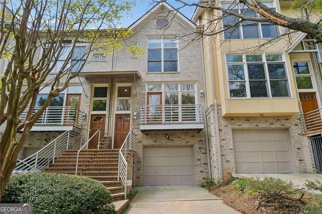 1327 Peachtree View Brookhaven - Photo 1