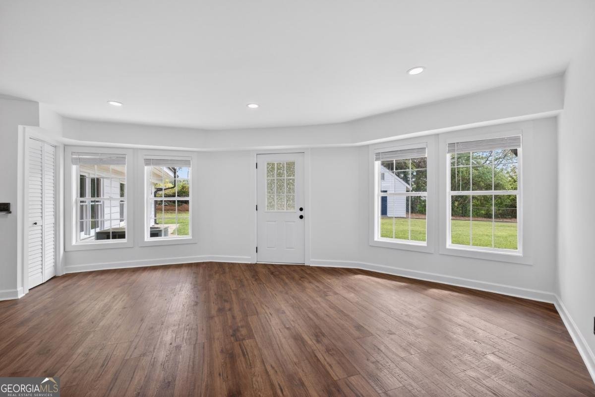 1084 Redwood Drive Norcross - Photo 11