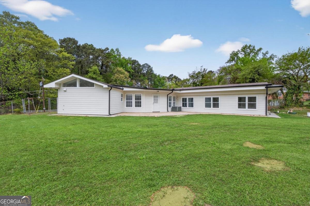 1084 Redwood Drive Norcross - Photo 6