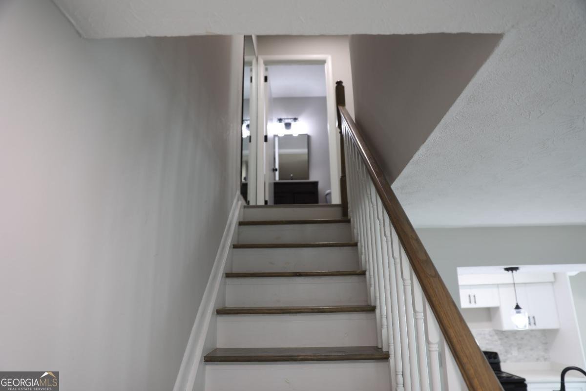 1321 Surrey Lane Marietta - Photo 11