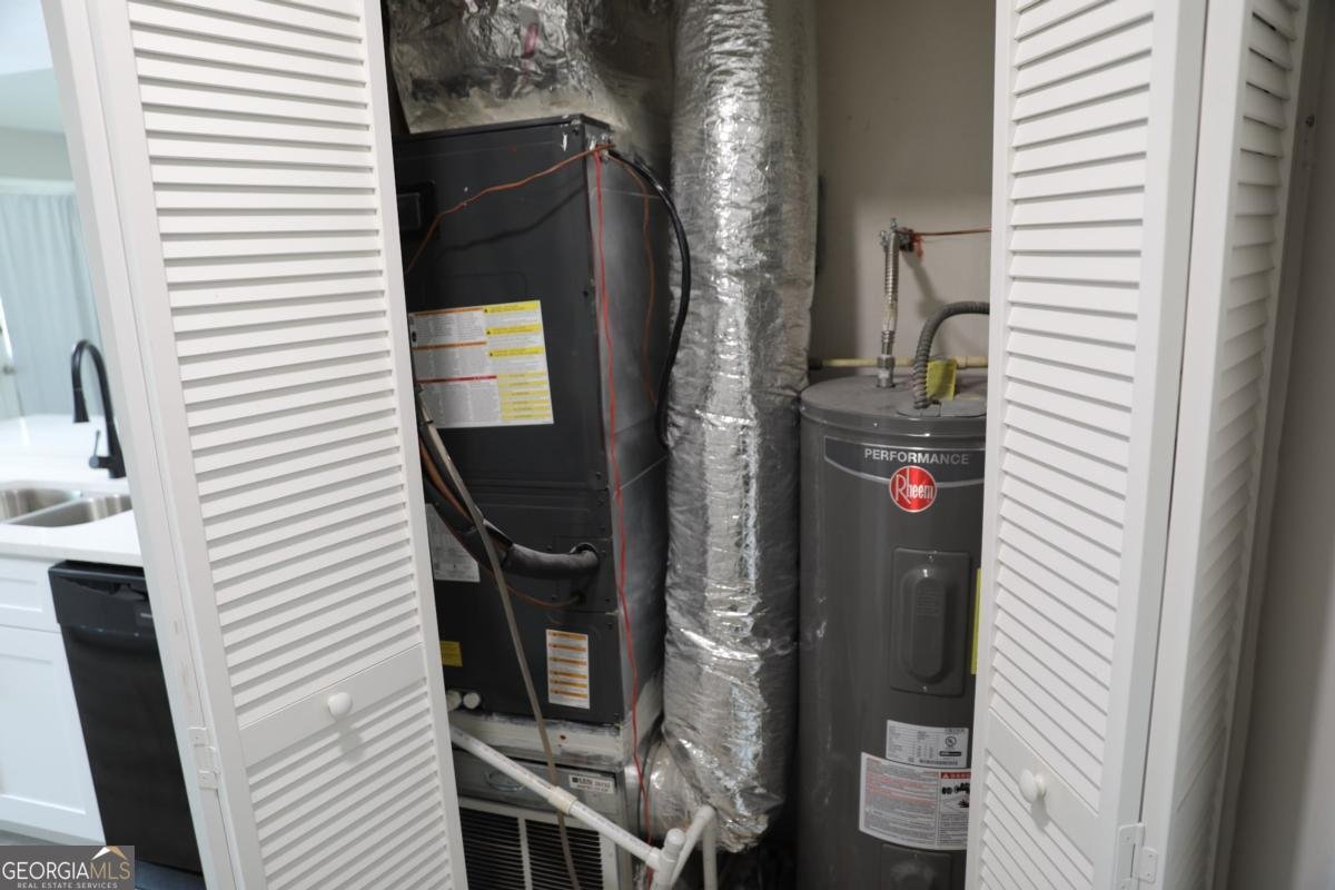 1321 Surrey Lane Marietta - Photo 9