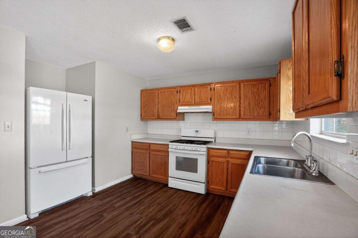 3532 Oak Leaf Court Rex - Photo 9