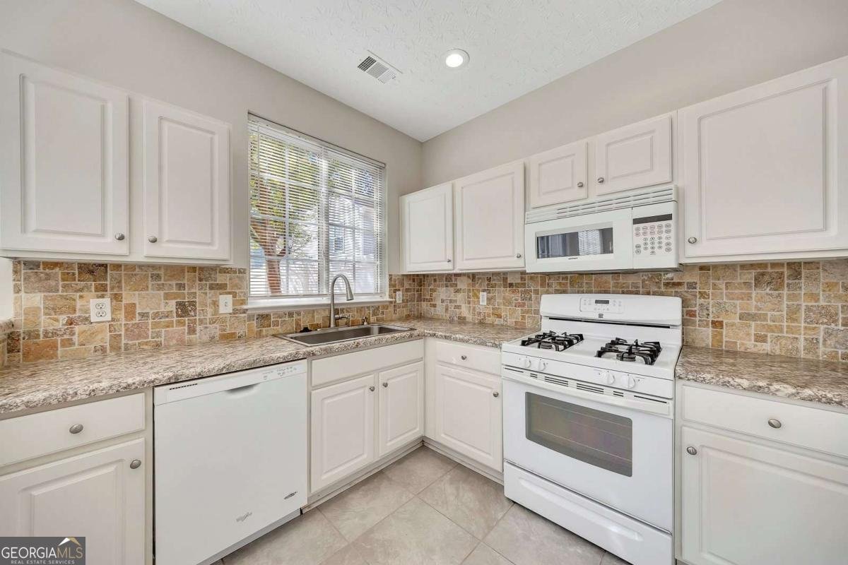 631 Windcroft Circle Acworth - Photo 12