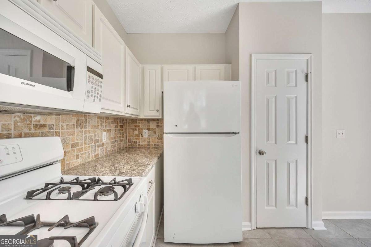 631 Windcroft Circle Acworth - Photo 13