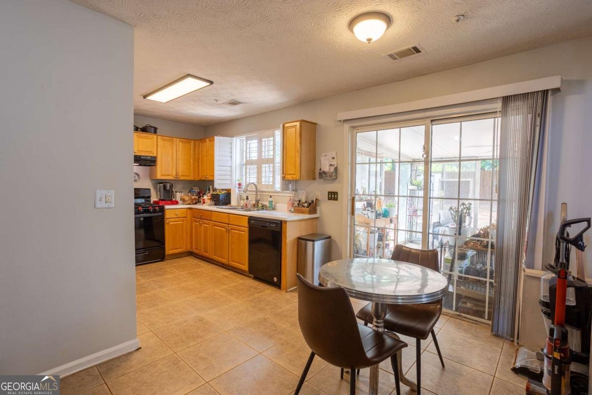 1312 Glenover Way Marietta - Photo 8