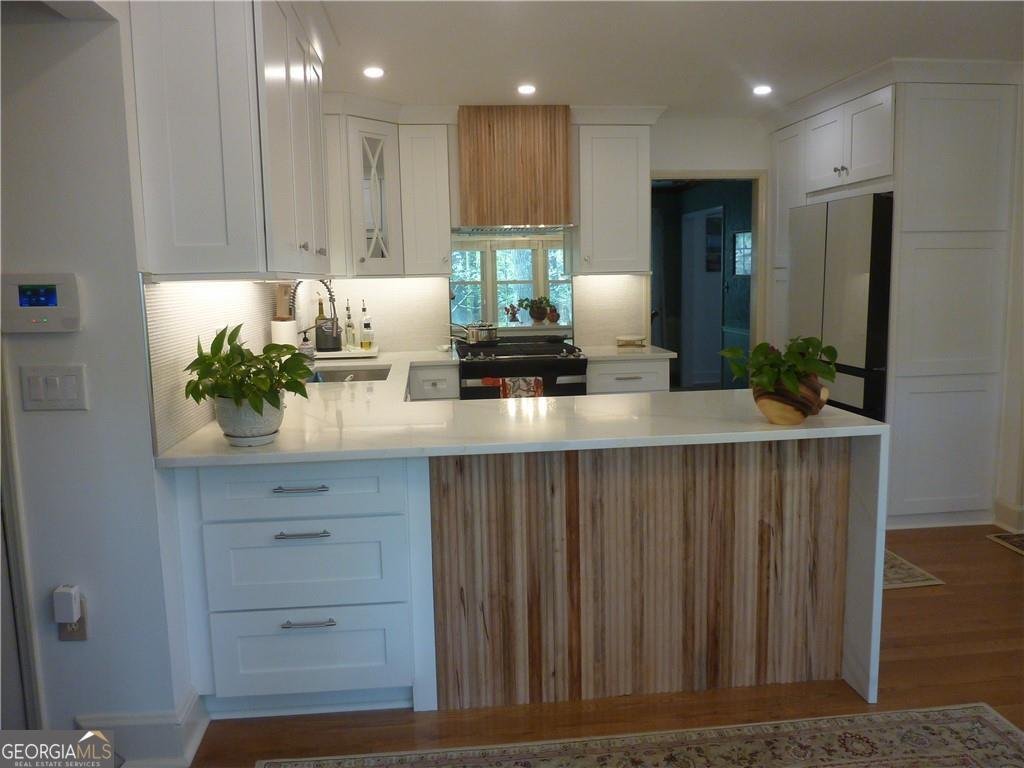 615 Lake Forest Court Roswell - Photo 12