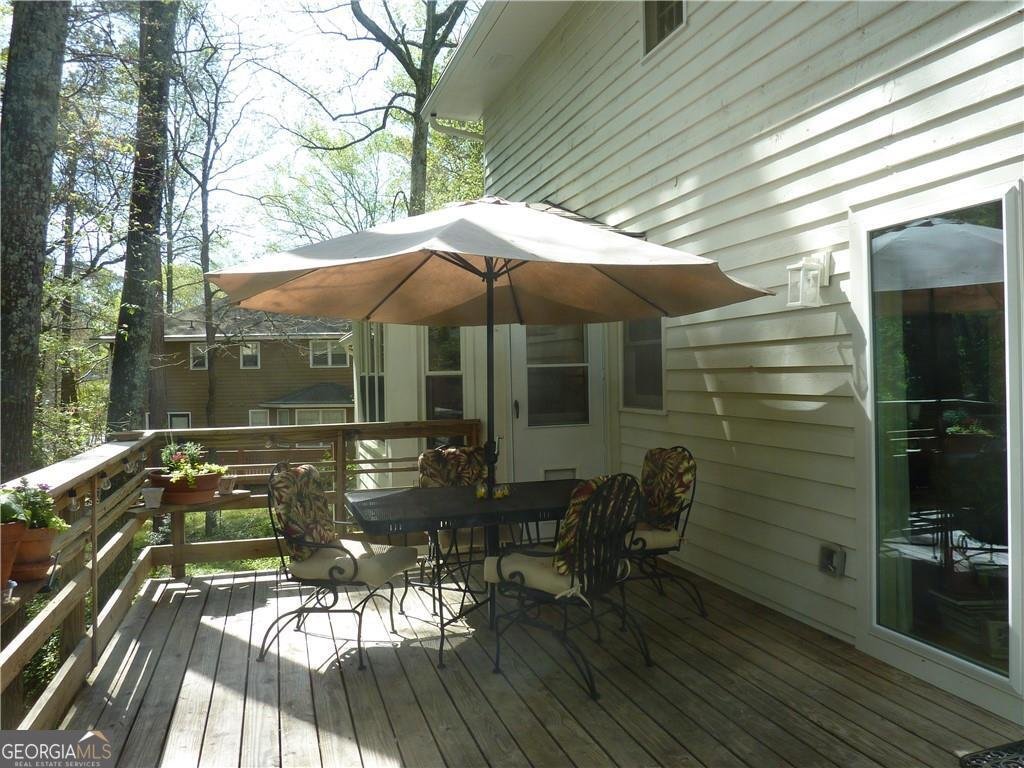 615 Lake Forest Court Roswell - Photo 22