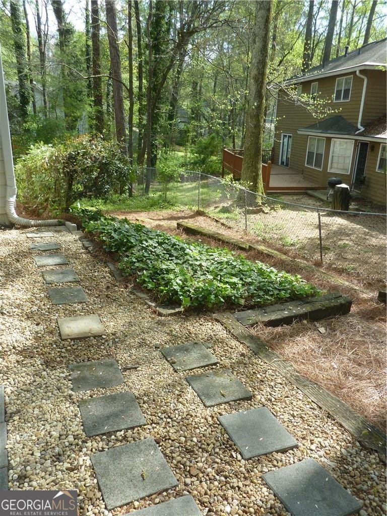 615 Lake Forest Court Roswell - Photo 26