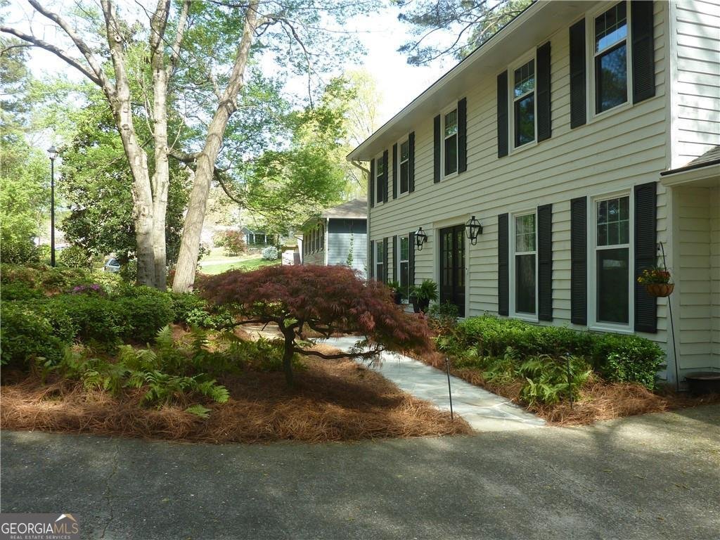 615 Lake Forest Court Roswell - Photo 29