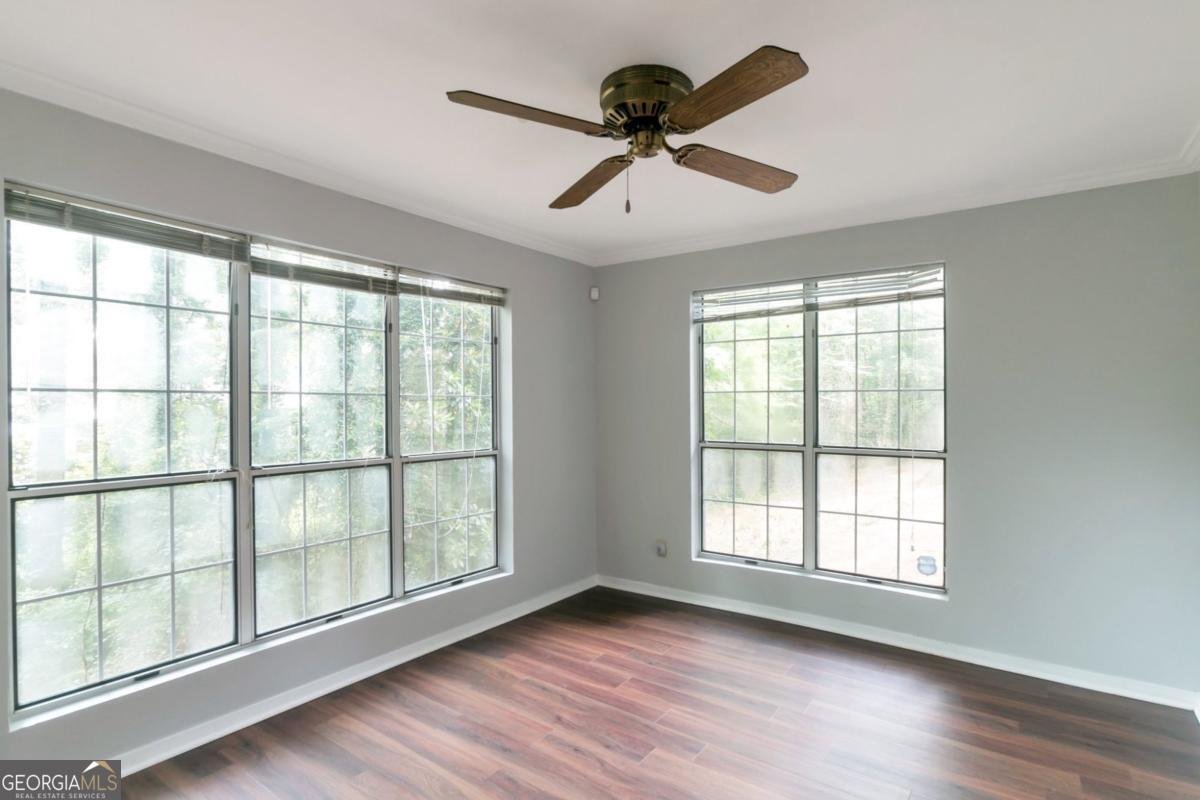 5551 Mountain Springs Circle Stone Mountain - Photo 6