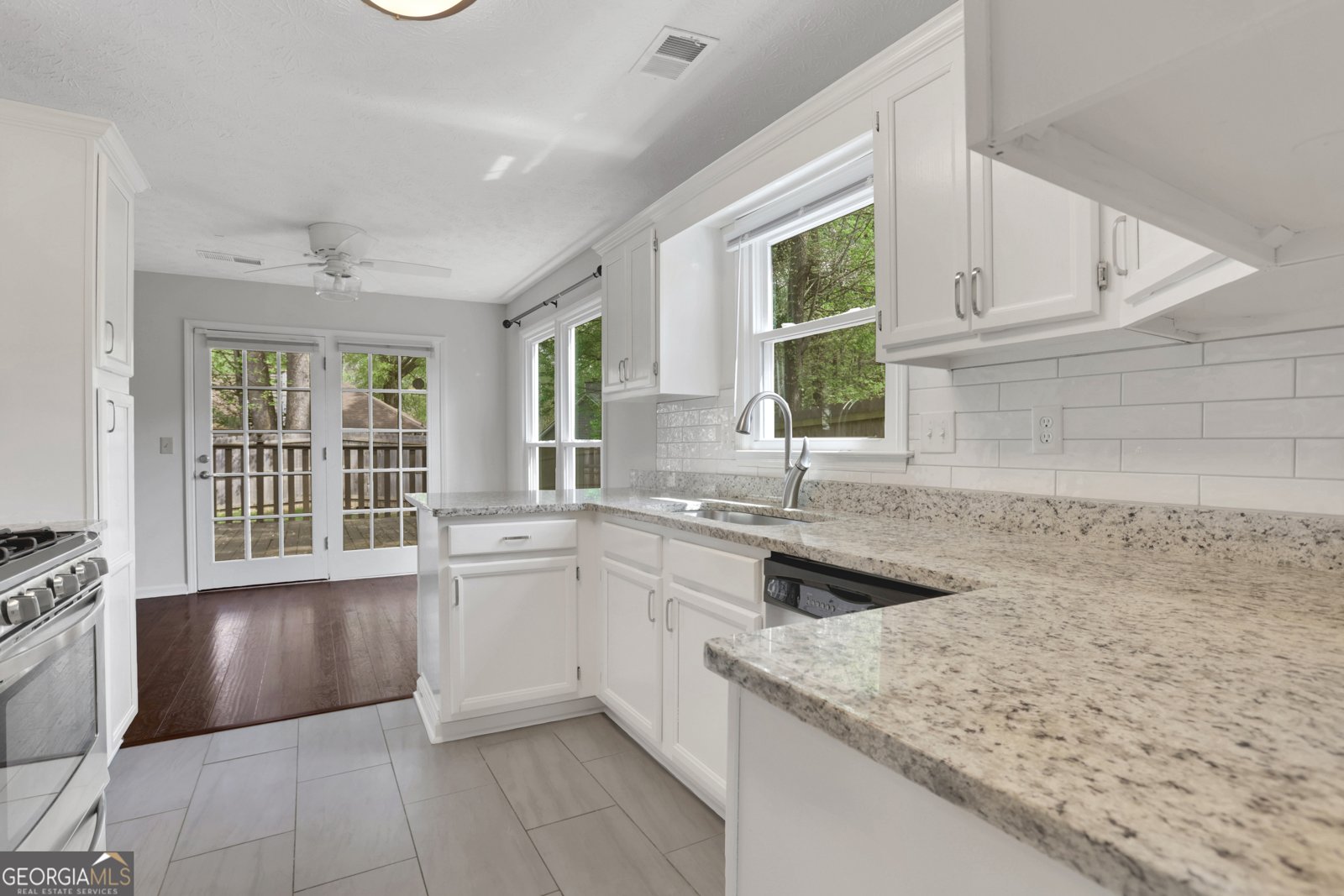 4655 Hampton Square Drive Alpharetta - Photo 14