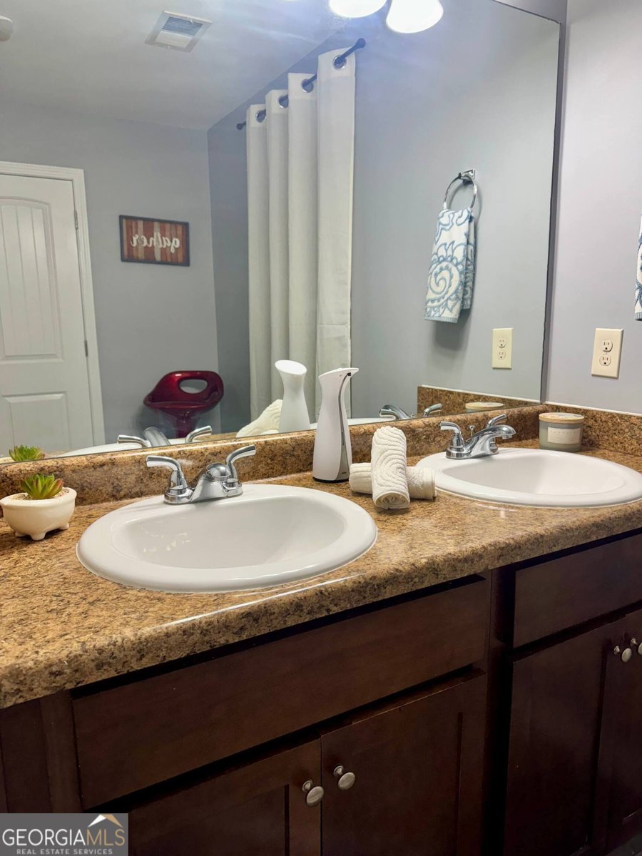 754 Lobdale Falls Drive Lawrenceville - Photo 9