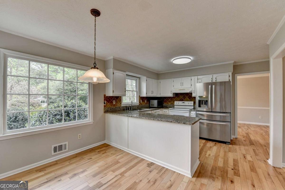 2451 Meadowglen Trail Snellville - Photo 15