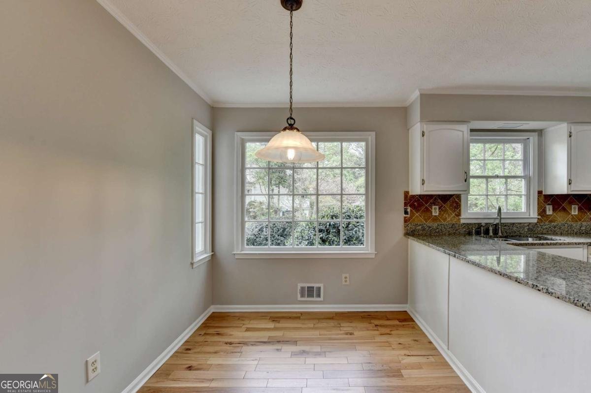 2451 Meadowglen Trail Snellville - Photo 16