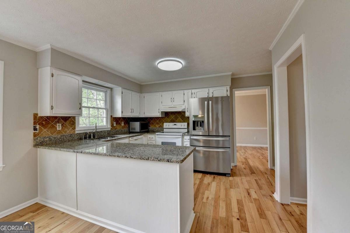 2451 Meadowglen Trail Snellville - Photo 17