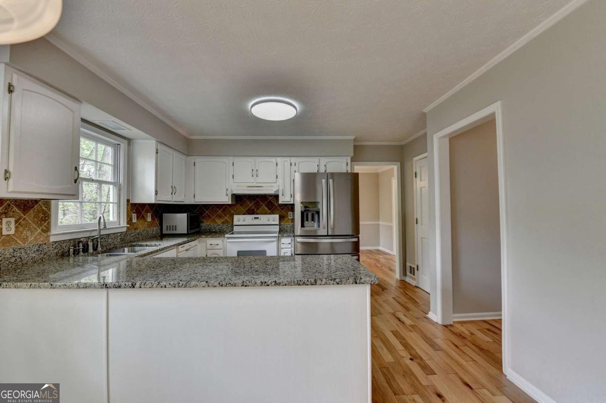 2451 Meadowglen Trail Snellville - Photo 18