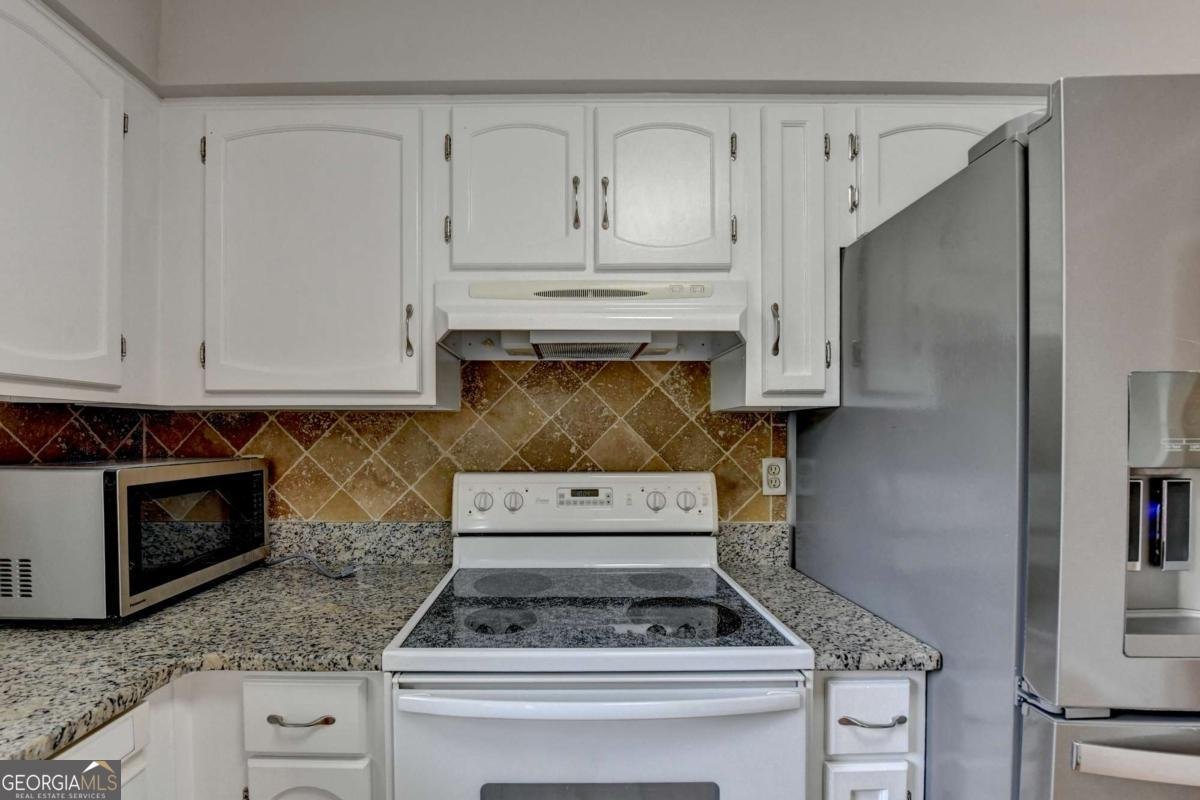 2451 Meadowglen Trail Snellville - Photo 23