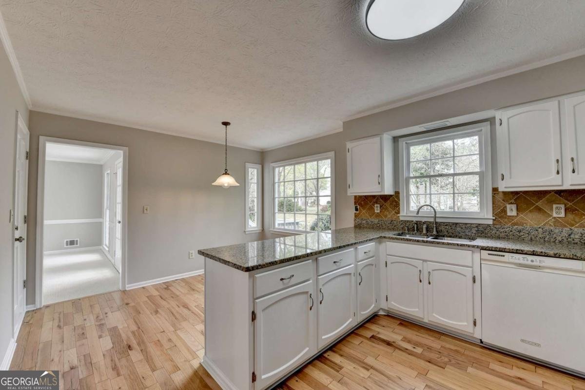 2451 Meadowglen Trail Snellville - Photo 25