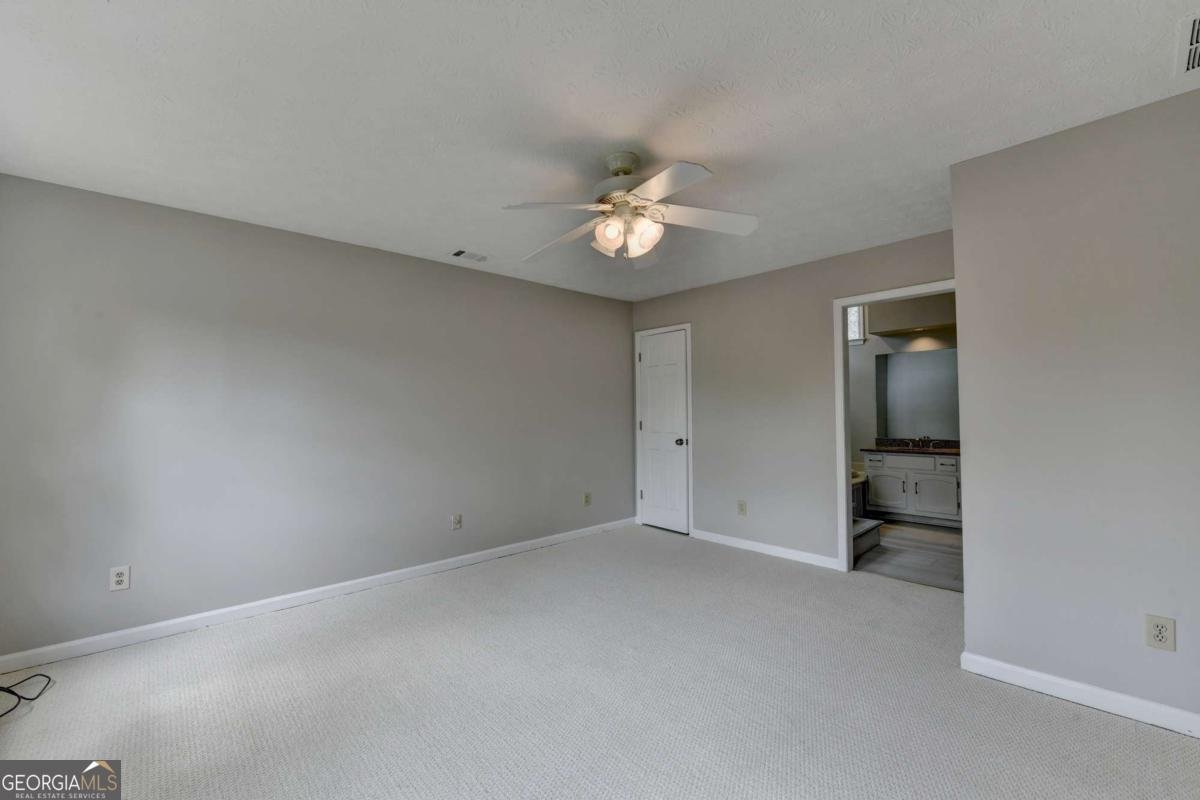 2451 Meadowglen Trail Snellville - Photo 32