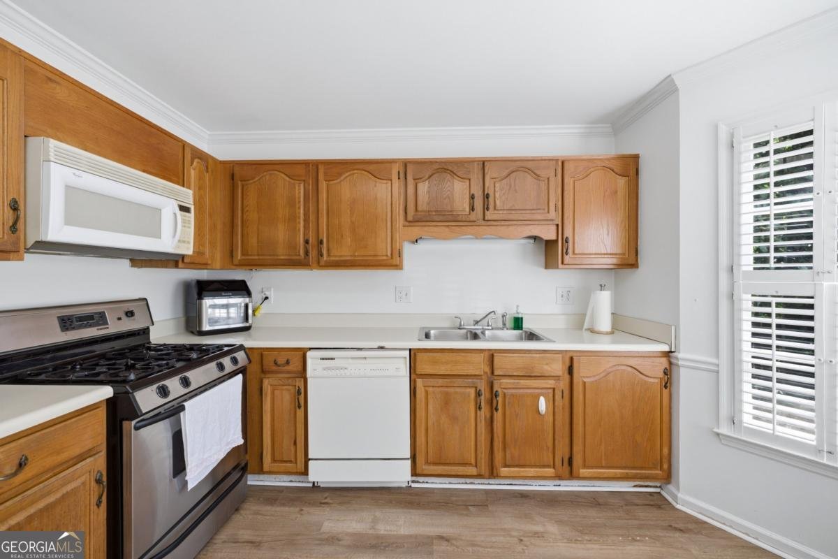 599 Saint James Walk Marietta - Photo 11