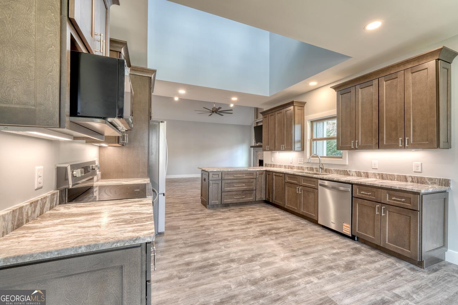 98 Brett Way Hiawassee - Photo 14