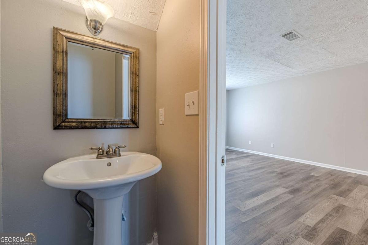 402 Bainbridge Drive Mcdonough - Photo 6