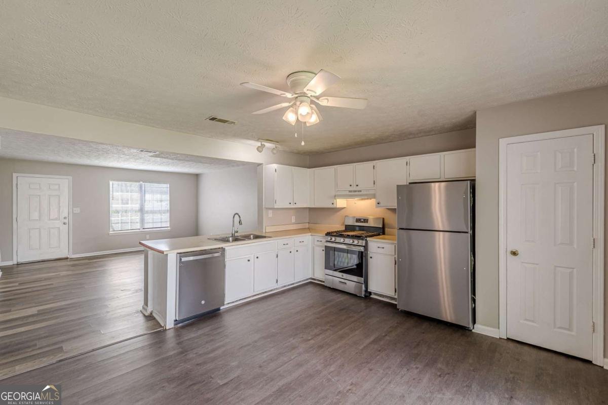 402 Bainbridge Drive Mcdonough - Photo 8