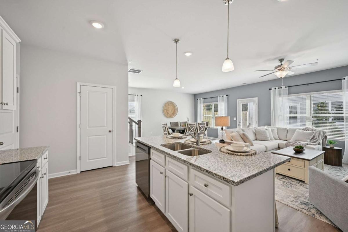 375 Lanier Circle Woodstock - Photo 15