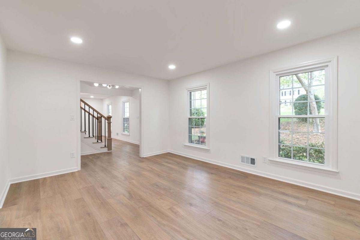 3839 Vinyard Way Marietta - Photo 6