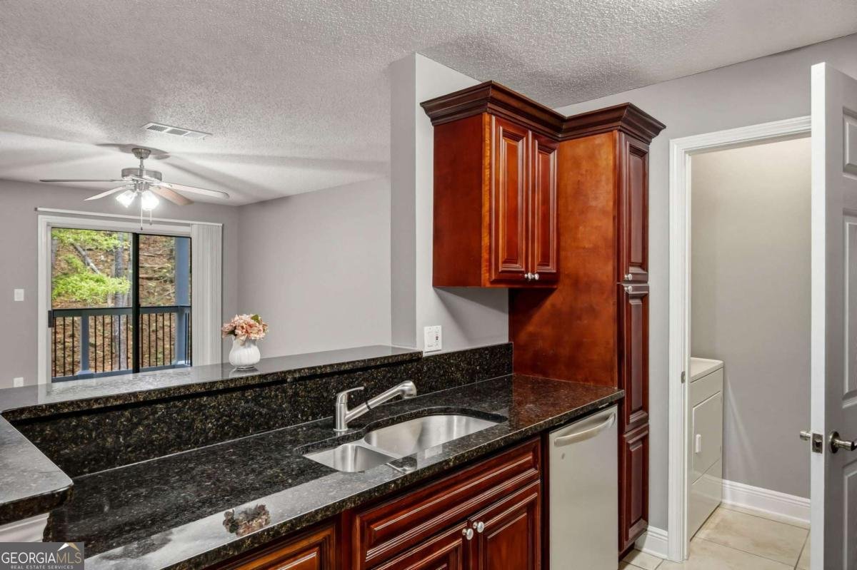 6208 Santa Fe Parkway Sandy Springs - Photo 8