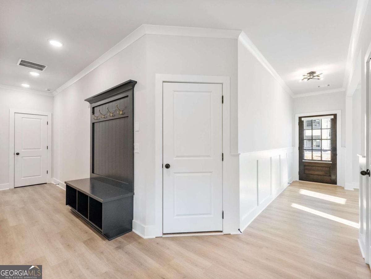 4447 Hosch Reserve Court Buford - Photo 8