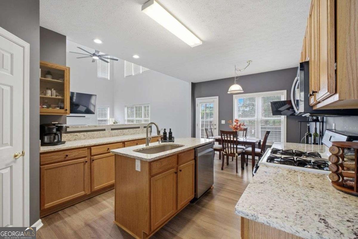 816 Pond View Lane Sugar Hill - Photo 13