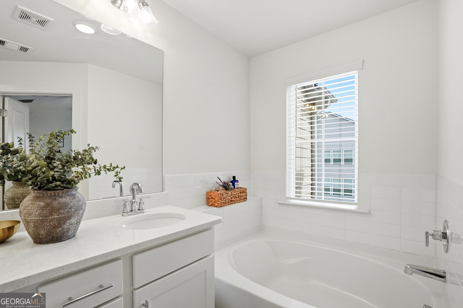 7757 Medieval Street Fairburn - Photo 17