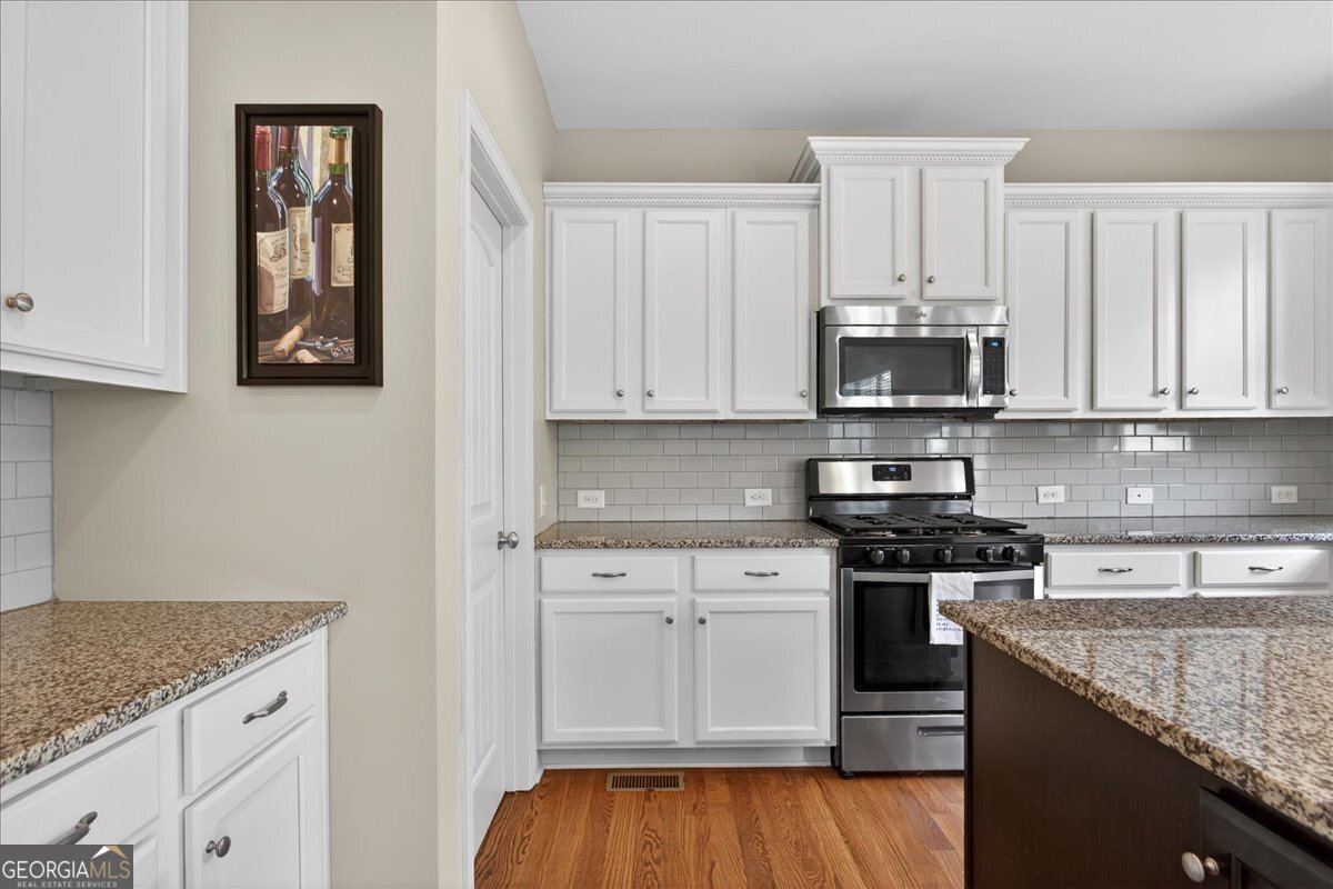 4320 Jeston Court Cumming - Photo 17