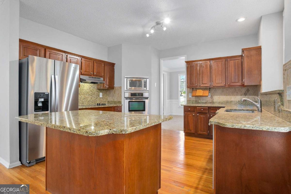 10500 Wynbridge Drive Alpharetta - Photo 8