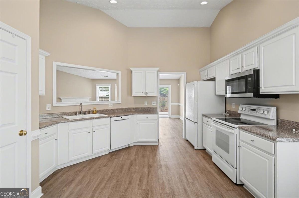 517 Kensington Park Drive Canton - Photo 18