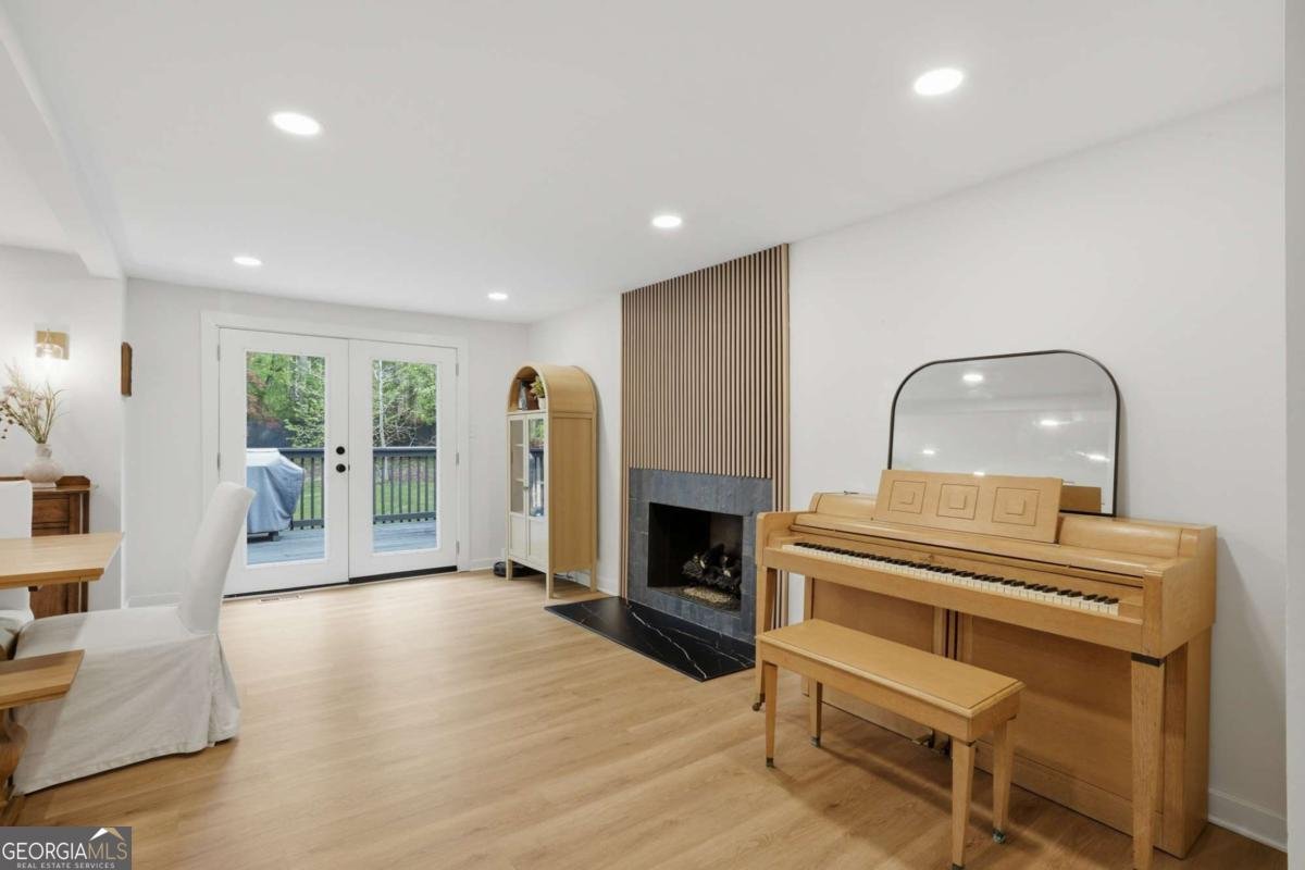 120 Hillside Lane Roswell - Photo 11