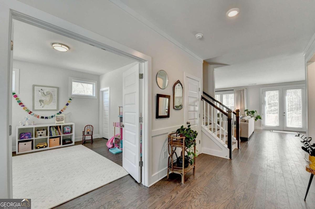 8125 Long Slope Drive Gainesville - Photo 8