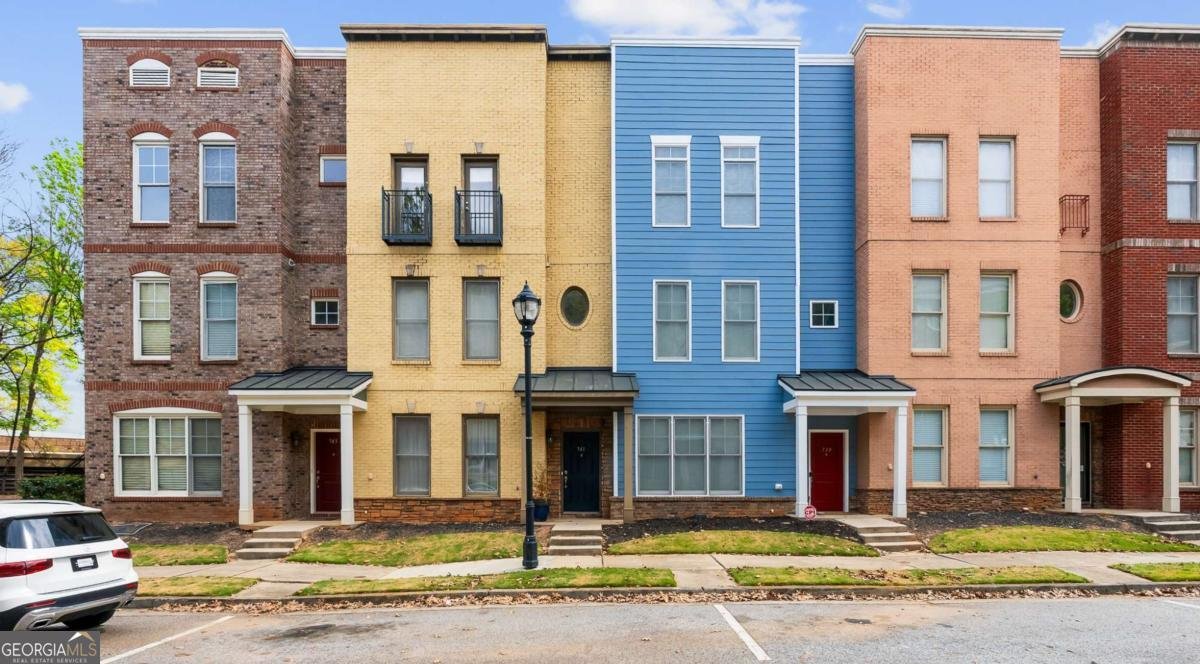 741 Liberty Commons Drive Atlanta - Photo 1