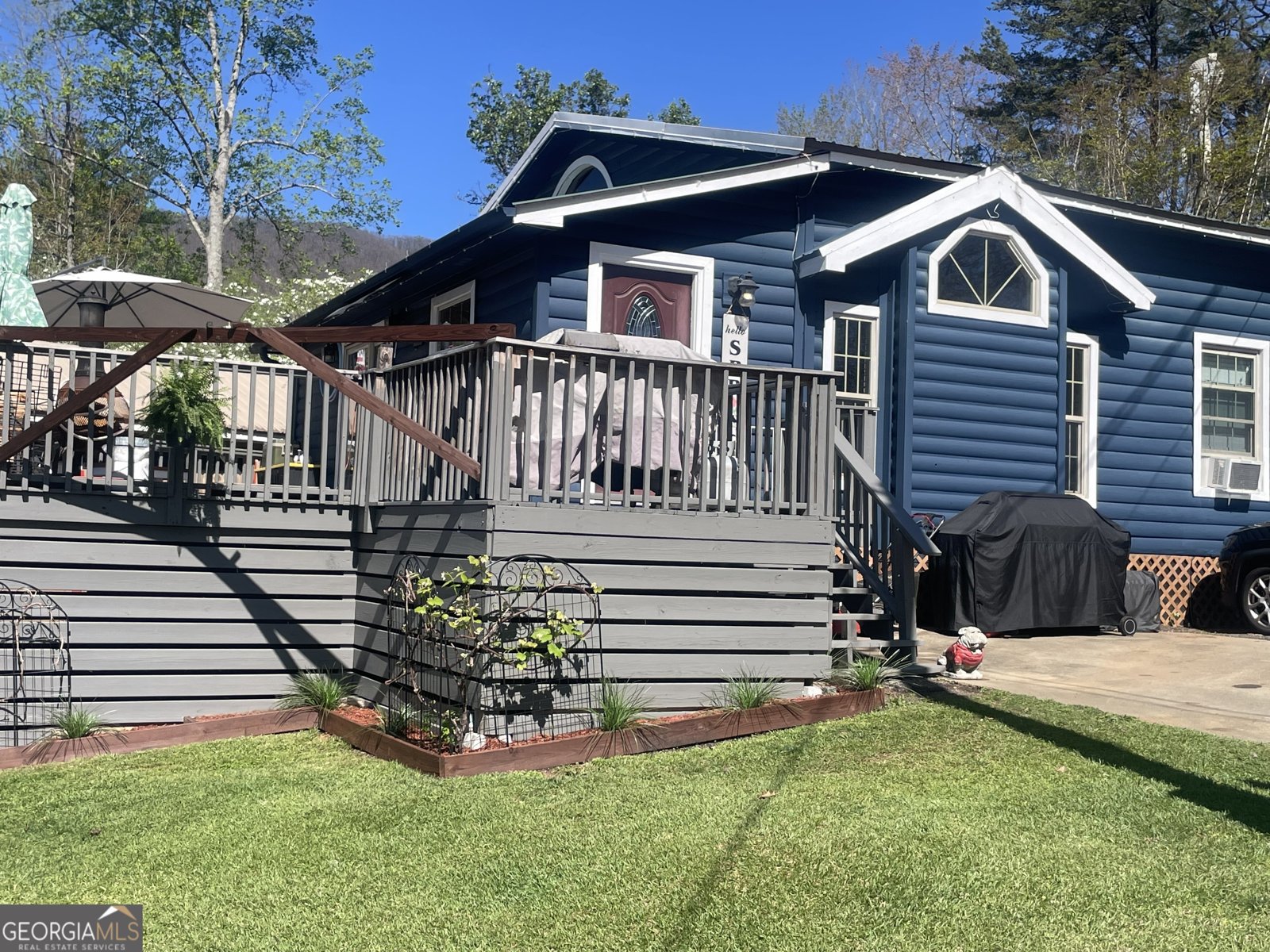 8 Cindy Parkway Cleveland - Photo 1