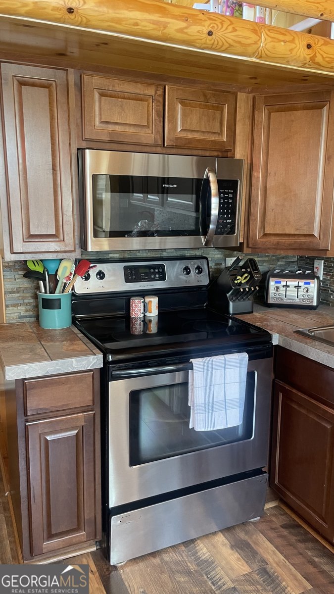 8 Cindy Parkway Cleveland - Photo 10