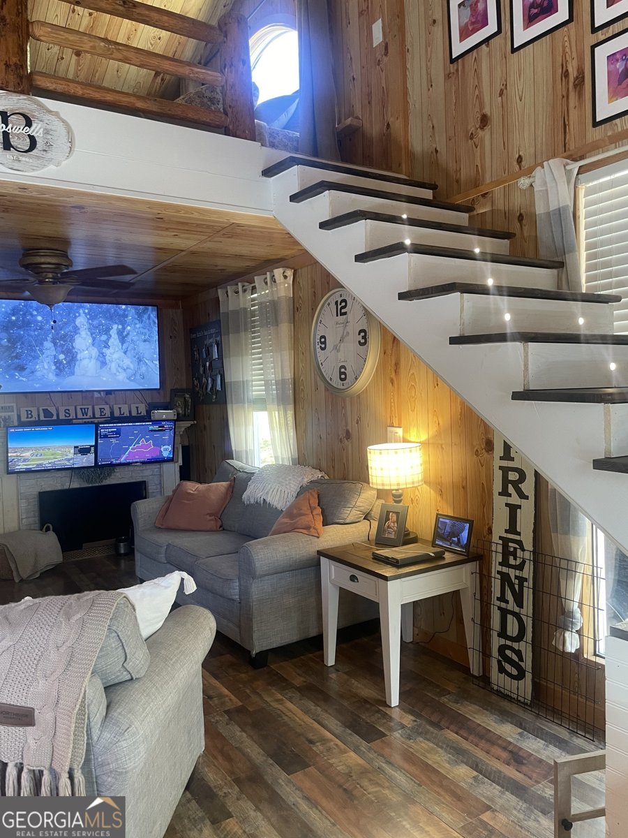 8 Cindy Parkway Cleveland - Photo 12