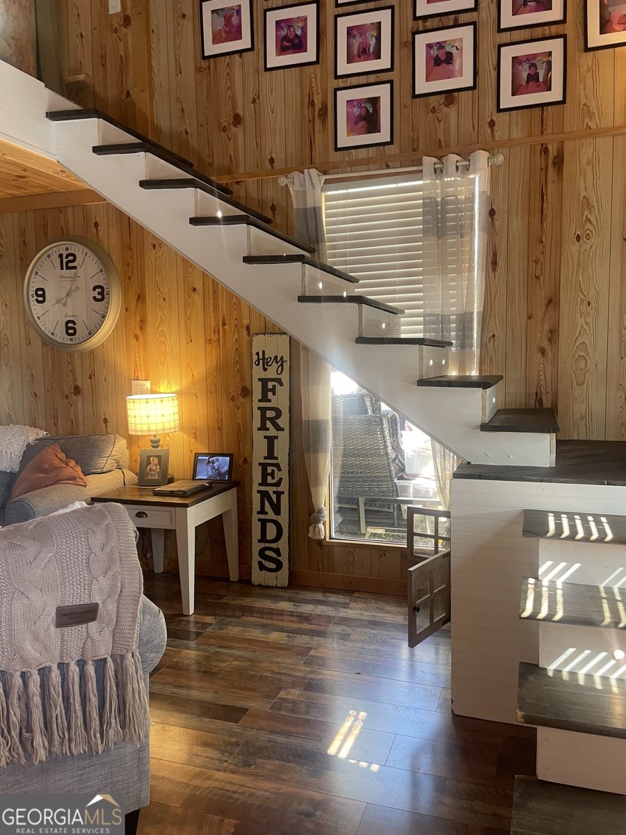 8 Cindy Parkway Cleveland - Photo 27