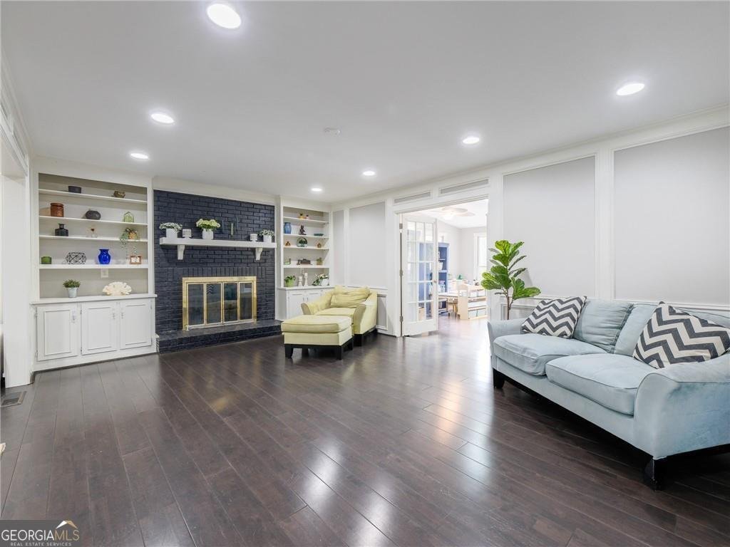 945 Riverbend Drive Lilburn - Photo 11