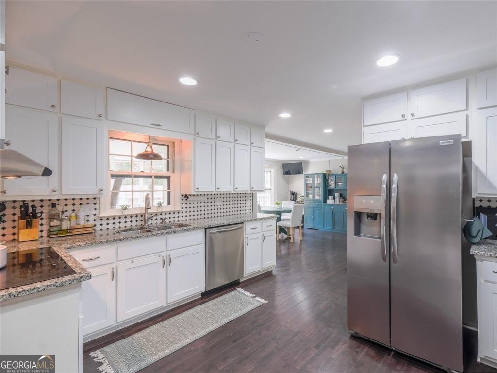 945 Riverbend Drive Lilburn - Photo 6