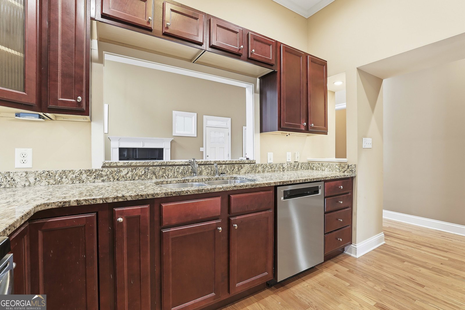 905 Custer St Hapeville - Photo 18